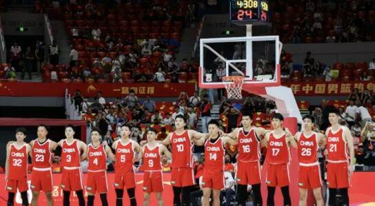 中国男篮VS卡塔尔12人大名单出炉！5后卫4锋线3内线阵容，赵继伟胡明轩杨瀚森领衔，李悦洲无缘榜单